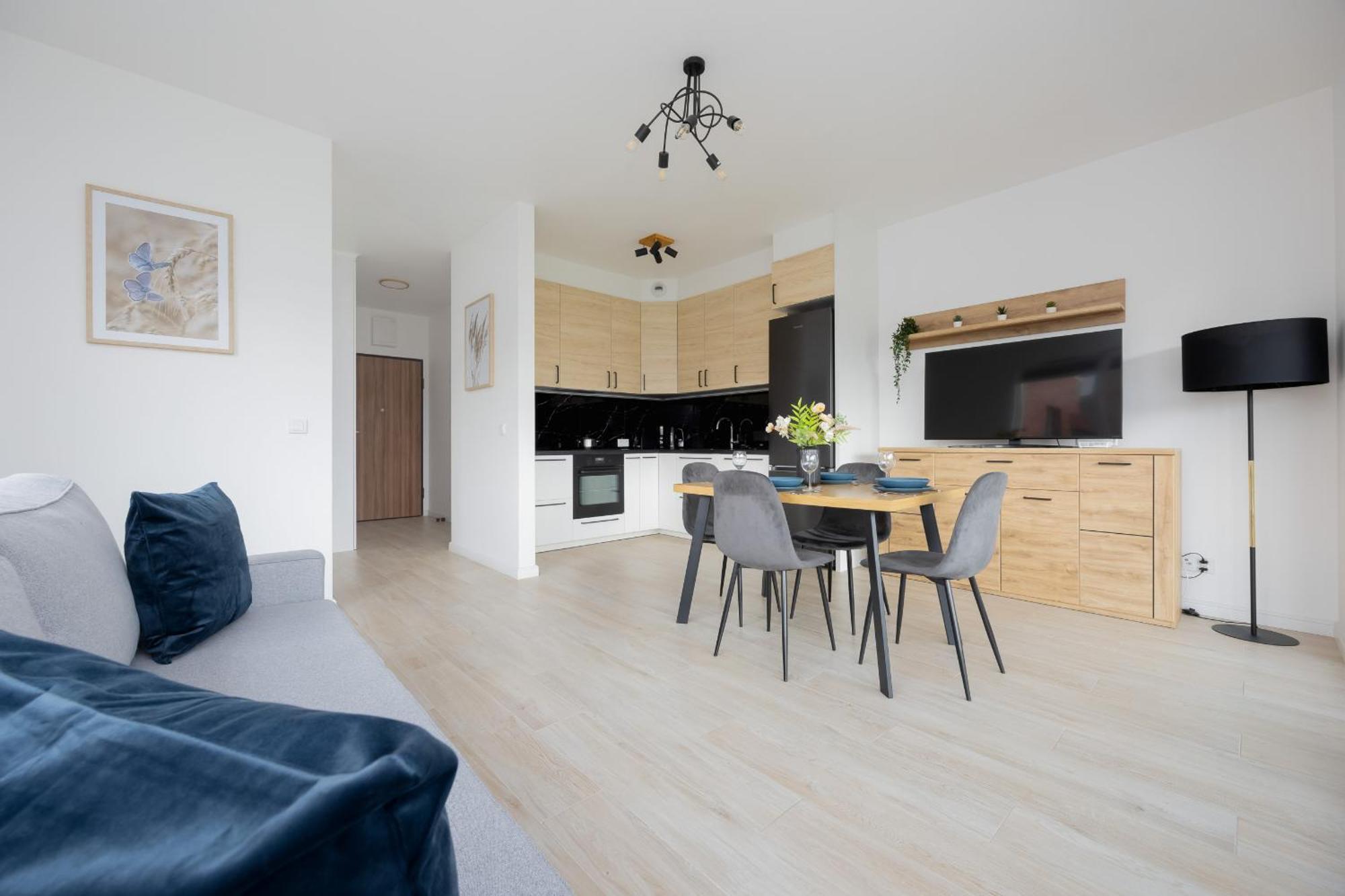 Appartamento Bright & Modern With Balcony In Bemowo District By Renters